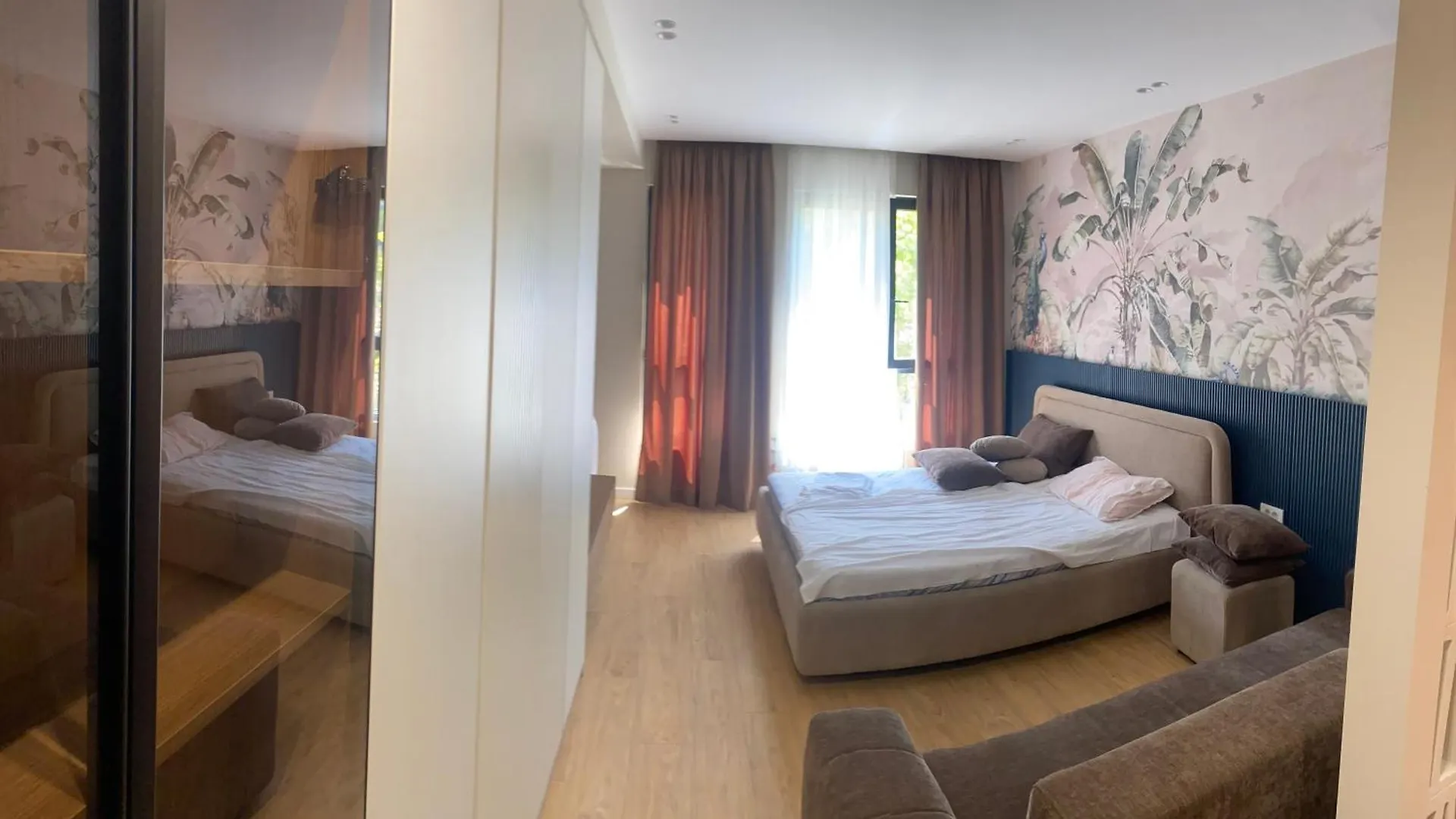 Luxury Studio Lungomare Vlorë 0*,  Albania